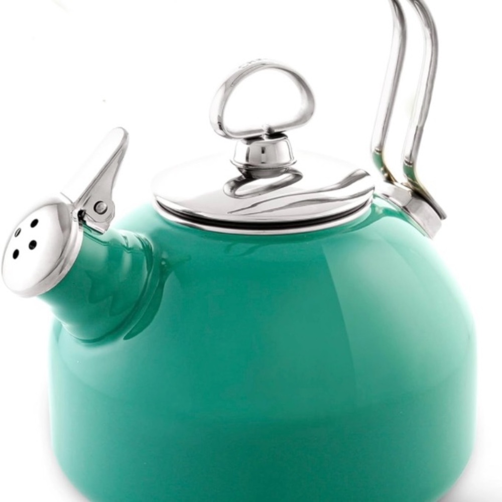 Chantal Enamel-on-Steel Classic Teakettle (1.8 Qt.) COLOR: SPEARMINT